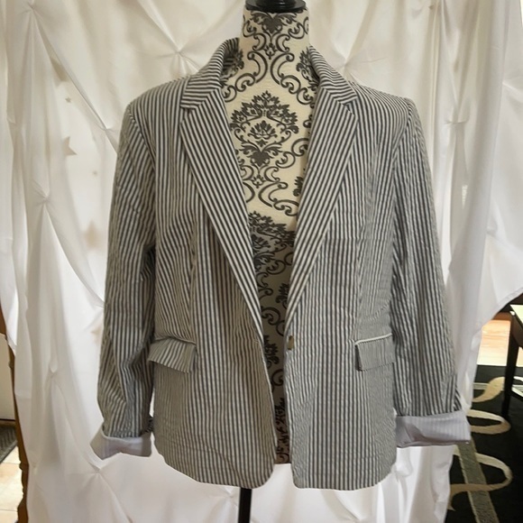 Jackets & Blazers - Stripped Jacket